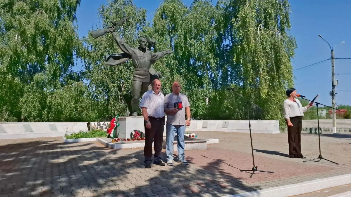 Сегодня в городе Щигры состоялся торжественный митинг, посвящённый 83й годовщине Победы в Курской битве - одного из ключевых сражений Великой Отечественной войны Сегодня в городе Щигры состоялся торжественный митинг, посвящённый 83й годовщине Победы в Курской битве - одного из ключевых сражений Великой Отечественной войны