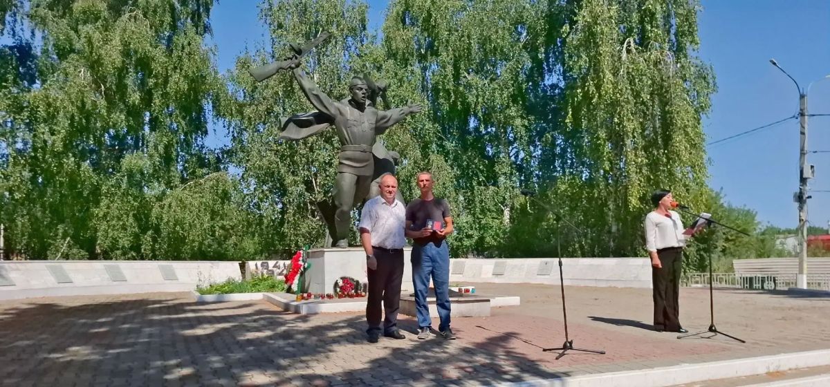 Сегодня в городе Щигры состоялся торжественный митинг, посвящённый 83й годовщине Победы в Курской битве - одного из ключевых сражений Великой Отечественной войны Сегодня в городе Щигры состоялся торжественный митинг, посвящённый 83й годовщине Победы в Курской битве - одного из ключевых сражений Великой Отечественной войны