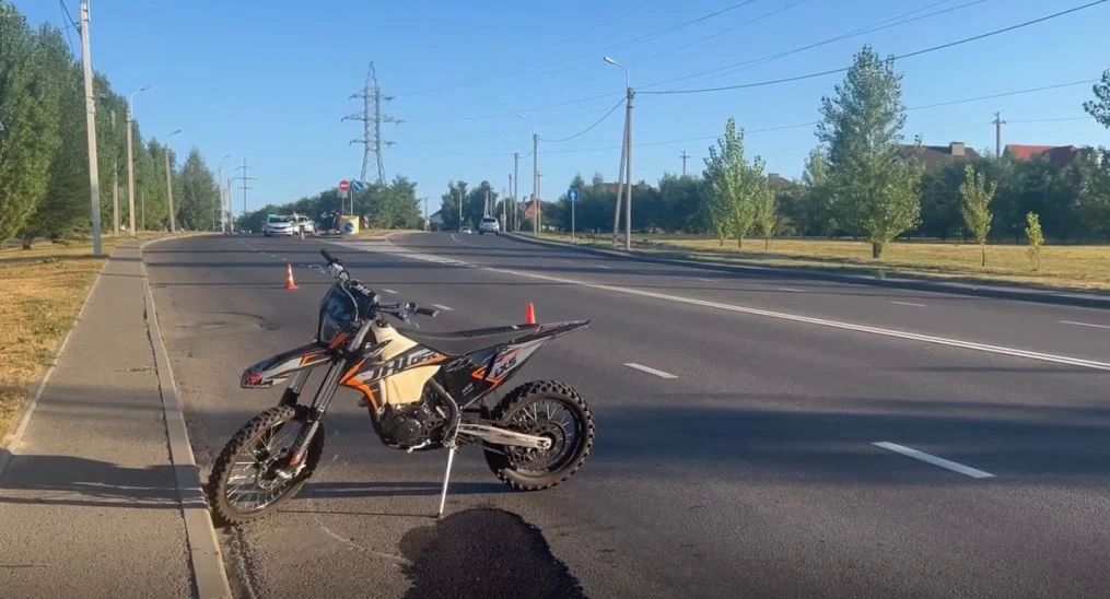 Ранним утром в Курске насмерть разбился 16-летний байкер Ранним утром в Курске насмерть разбился 16-летний байкер