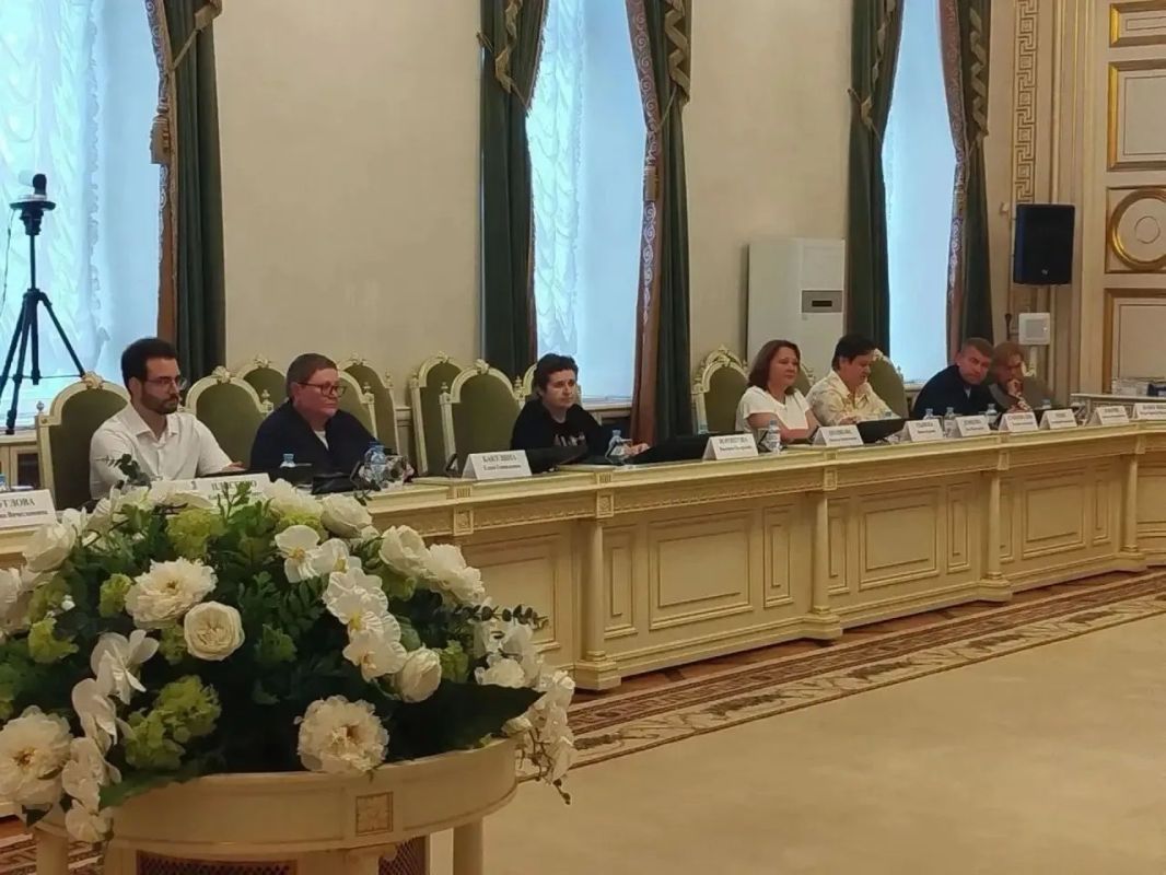 Министр соцобеспечения Курской области Татьяна Сукновалова два дня работает в Санкт-Петербурге в рамках проводимого Минтрудом России Межрегионального методического семинара-совещания «Пространство Новых Идей 2.0» – «Права и... Министр соцобеспечения Курской области Татьяна Сукновалова два дня работает в Санкт-Петербурге в рамках проводимого Минтрудом России Межрегионального методического семинара-совещания «Пространство Новых Идей 2.0» – «Права и...