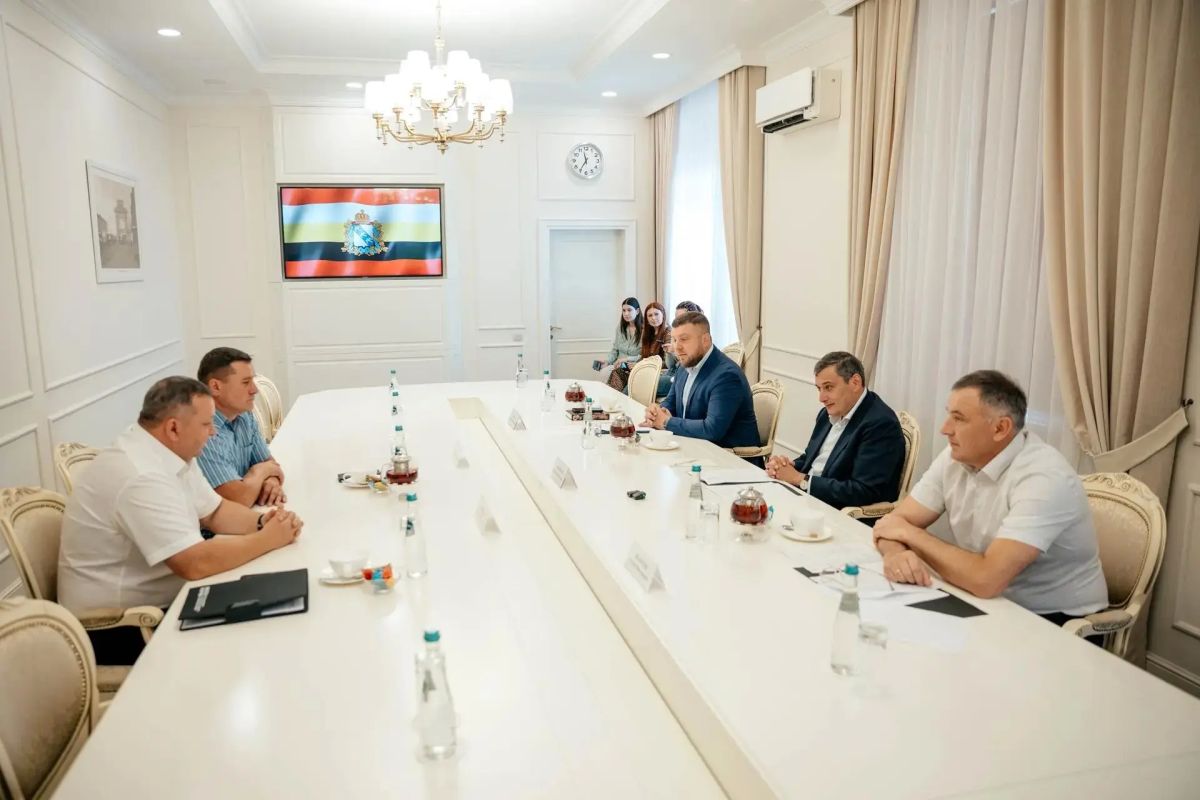 Главы двух курских районов привезли новые идеи из «Школы мэров»