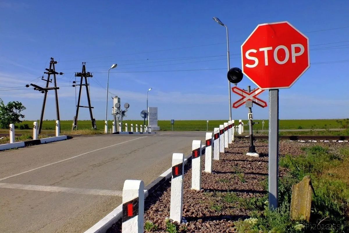 Внимание! Работы на железнодорожном переезде