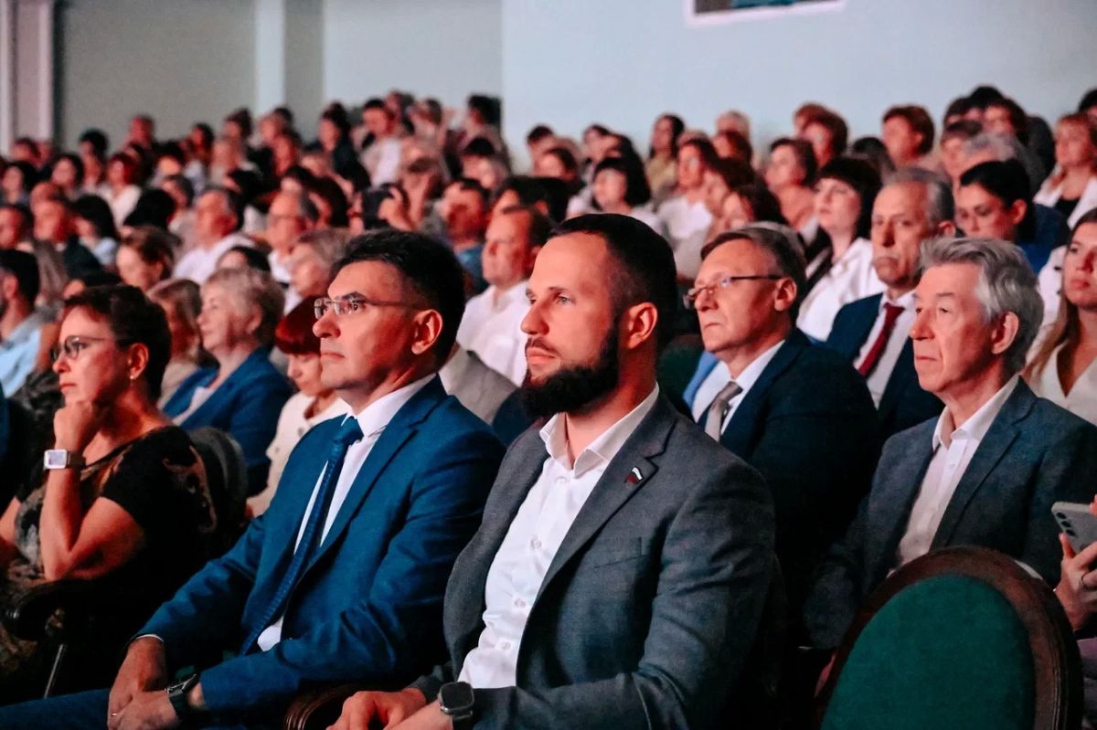 В Курске состоялся августовский педагогический форум В Курске состоялся августовский педагогический форум