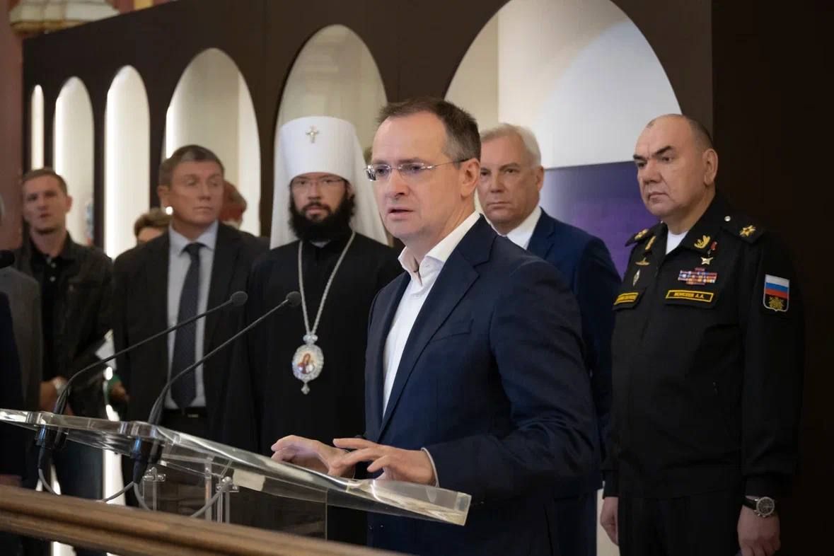 Владимир Мединский: Вместе с Н.Патрушевым, А.Левыкиным, главкомом ВМФ А.Моисеевым, МИД, РВИО открыли в Историческом музее выставку, посвященную жизни Е.Украинцева