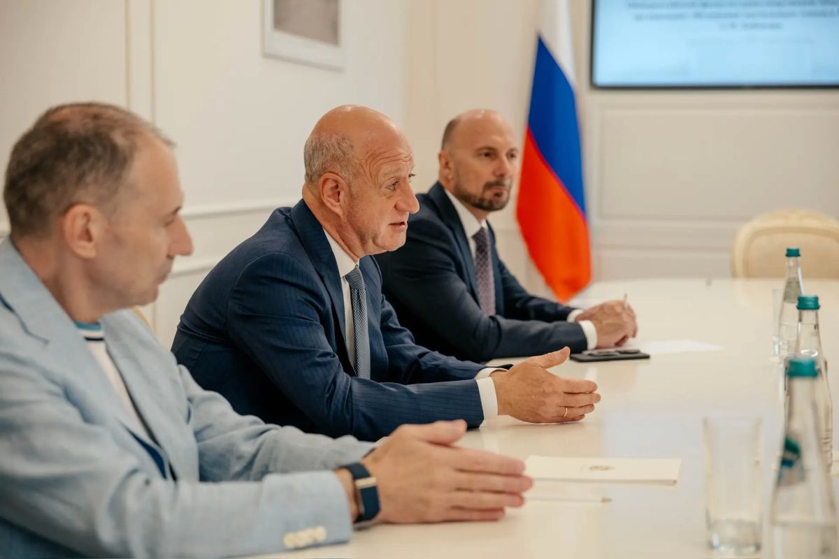 Александр Хинштейн: В Курске будет построен Центр настольного тенниса — это один из итогов сегодняшнего визита в регион зампредседателя Госдумы, президента Федерации настольного тенниса России Александра Бабакова Александр Хинштейн: В Курске будет построен Центр настольного тенниса — это один из итогов сегодняшнего визита в регион зампредседателя Госдумы, президента Федерации настольного тенниса России Александра Бабакова