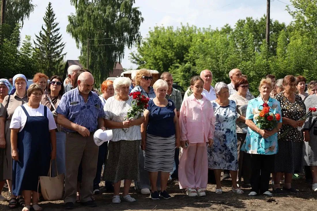 В Солнцевском районе перезахоронили останки 63 мирных жителей, погибших в годы войны В Солнцевском районе перезахоронили останки 63 мирных жителей, погибших в годы войны