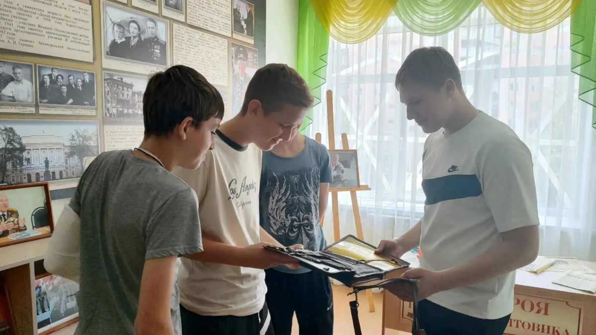 Зале Славы Петра Алексеевича Михина, действующего на базе культурного центра семейного чтения и досуга им Зале Славы Петра Алексеевича Михина, действующего на базе культурного центра семейного чтения и досуга им
