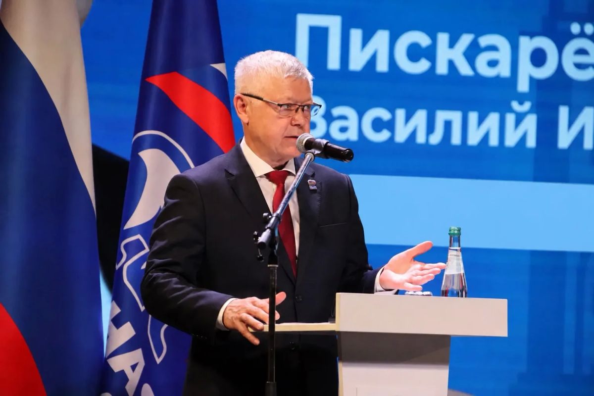 Курские единороссы приняли предвыборную программу Курские единороссы приняли предвыборную программу