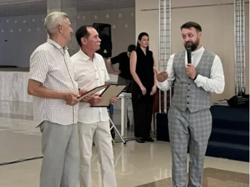 В рамках грантового проекта артрезиденции «СветЛица» состоялось открытие художественной выставки «Жизнь наша в красках» В рамках грантового проекта артрезиденции «СветЛица» состоялось открытие художественной выставки «Жизнь наша в красках»