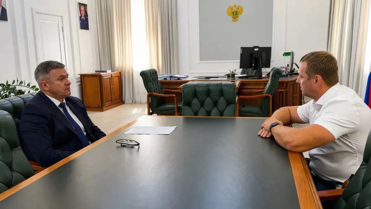 Прокурор Курской области обсудил с региональными уполномоченными вопросы защиты прав детей и предпринимателей Прокурор Курской области обсудил с региональными уполномоченными вопросы защиты прав детей и предпринимателей