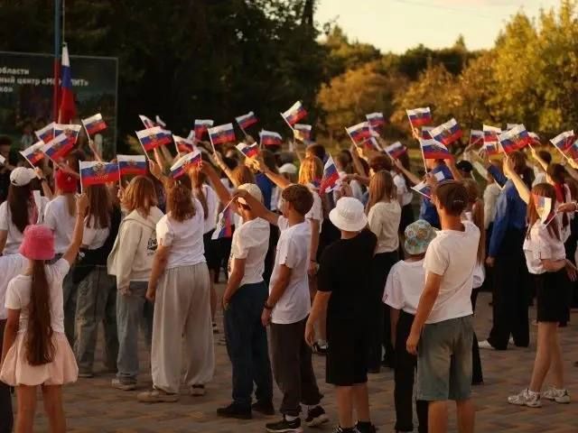 В Солнцевском районе открыли мурал памяти героя-молодогвардейца В Солнцевском районе открыли мурал памяти героя-молодогвардейца