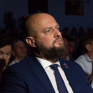 Евгений Маслов: Друзья!. Хочу предупредить: от моего имени неизвестные мошенники рассылают сообщения и обращаются к жителям