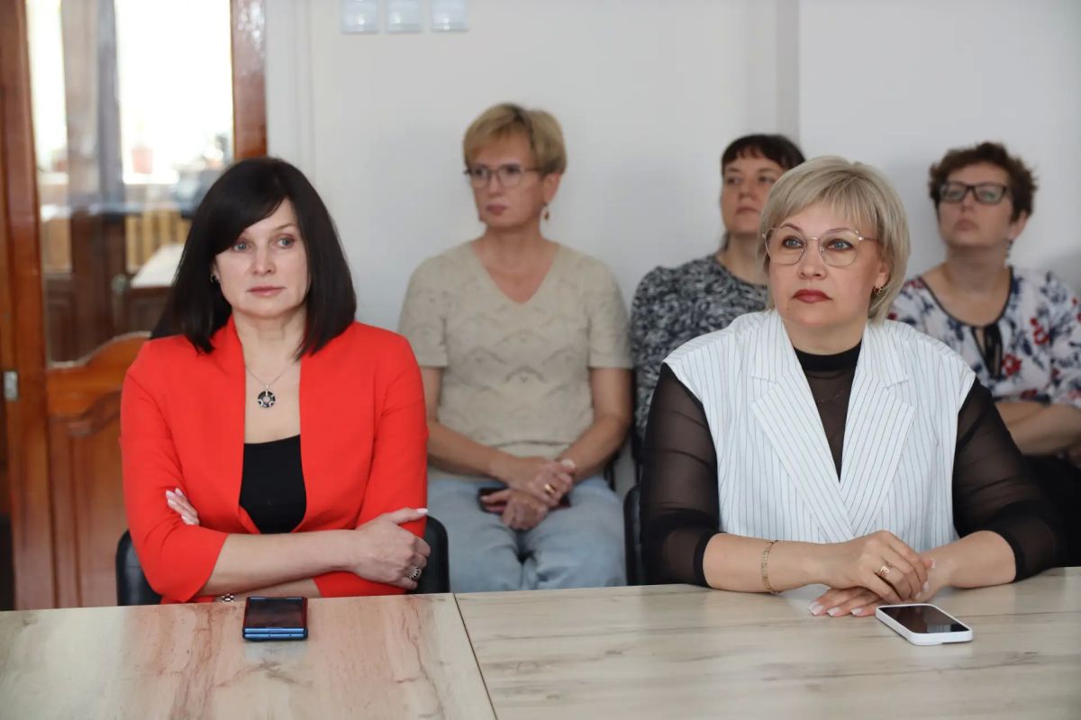 Сегодня Председатель ИККО встретился с коллективами Курскэнерго и Почты России Сегодня Председатель ИККО встретился с коллективами Курскэнерго и Почты России