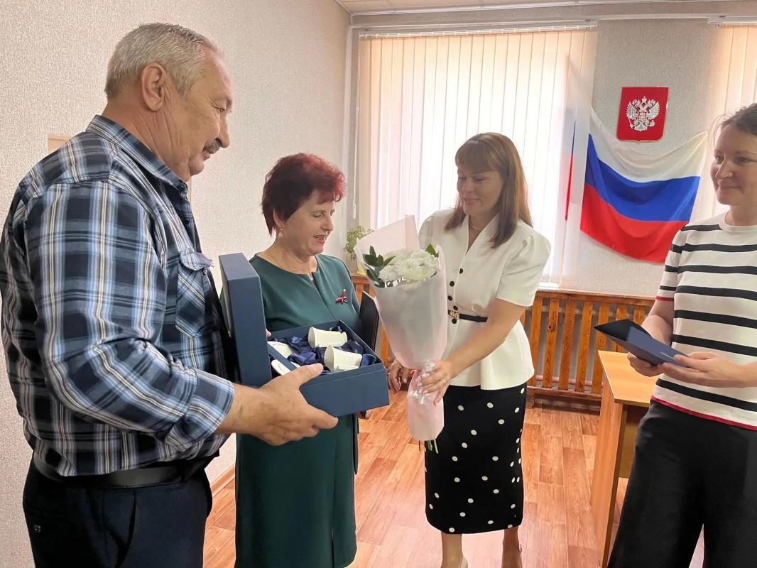 Одна судьба на двоих: в Зоринском сельсовете чествовали золотых юбиляров Одна судьба на двоих: в Зоринском сельсовете чествовали золотых юбиляров