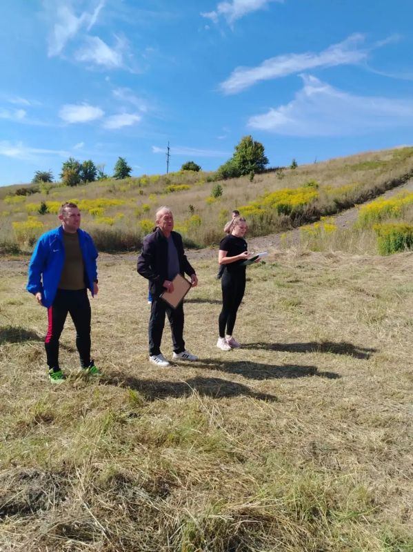 Сегодня в Слободском логу прошли соревнования по бегу с препятствиями, организованные Администрацией Льговского района, посвященные Дню Воинской славы - годовщине победы в Курской битве Сегодня в Слободском логу прошли соревнования по бегу с препятствиями, организованные Администрацией Льговского района, посвященные Дню Воинской славы - годовщине победы в Курской битве