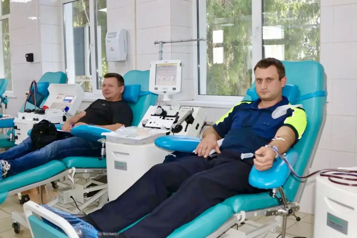 Курские полицейские приняли участие в донорской акции Курские полицейские приняли участие в донорской акции