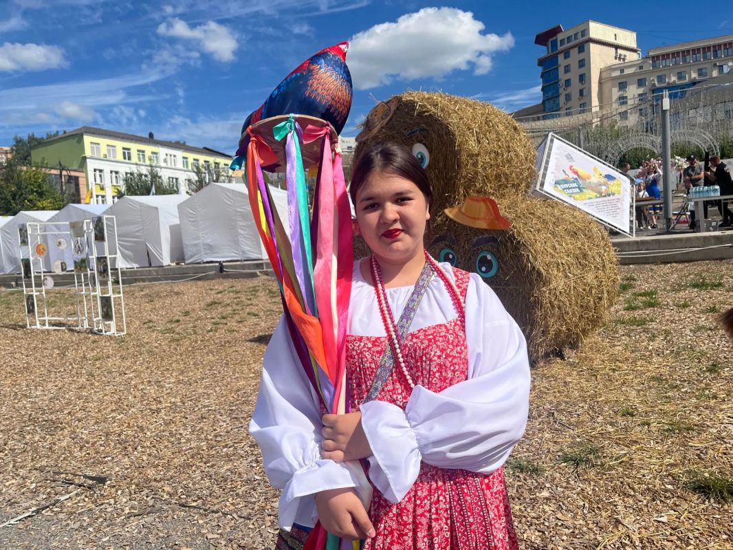 В «Городе радости» куряне слепили Колобка В «Городе радости» куряне слепили Колобка