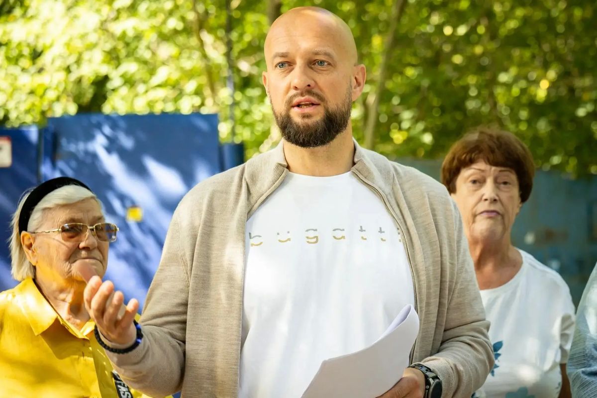 В Курске прошла встреча с жителями КЗТЗ по поводу строительства проспекта Булатова В Курске прошла встреча с жителями КЗТЗ по поводу строительства проспекта Булатова