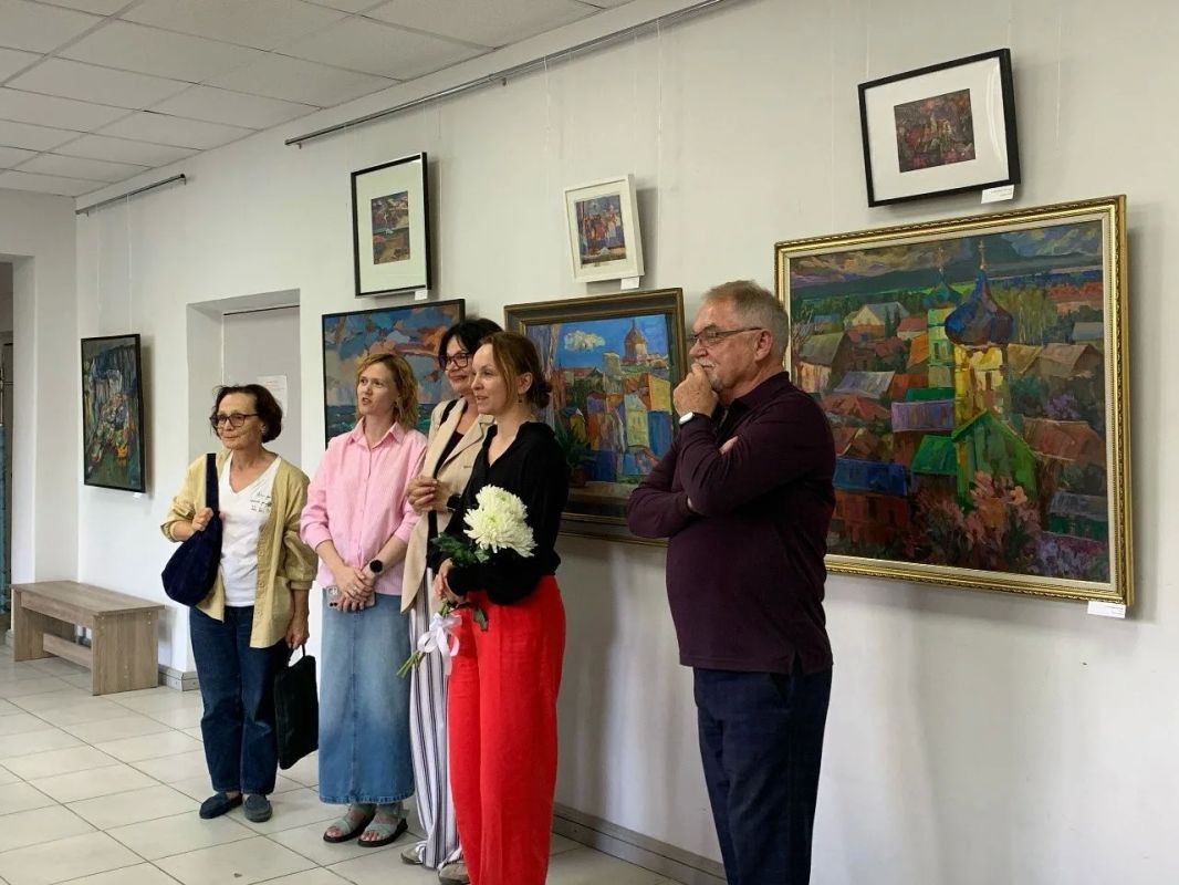 В Курске открылась персональная выставка Александра Конева В Курске открылась персональная выставка Александра Конева