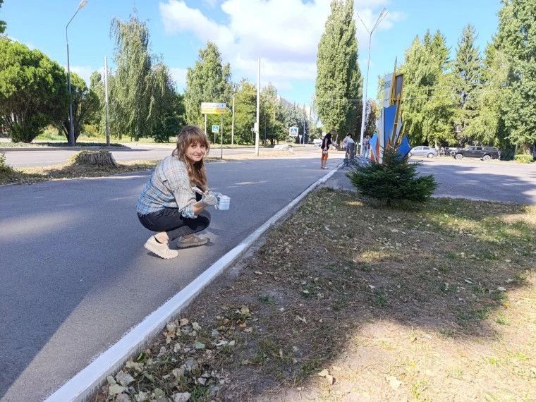 Пока вы наслаждаетесь последними летними деньками, в Молодежном центре «Комсомолец» уже вовсю кипит работа! Пока вы наслаждаетесь последними летними деньками, в Молодежном центре «Комсомолец» уже вовсю кипит работа!