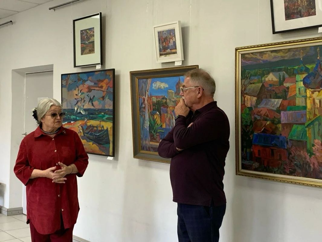 В Курске открылась персональная выставка Александра Конева В Курске открылась персональная выставка Александра Конева