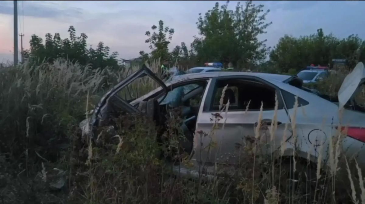 В ДТП под Курском погиб 24-летний водитель, двое пострадали