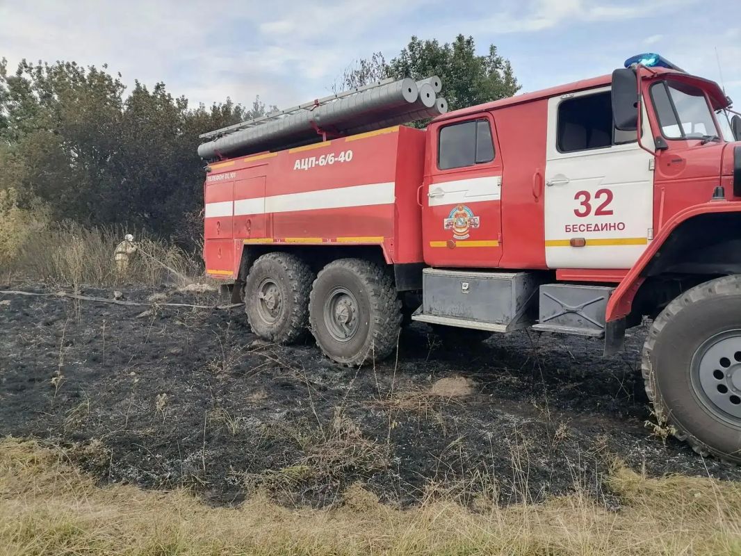 Огнеборцы ПЧ Курского района на ликвидации двух очагов горения Огнеборцы ПЧ Курского района на ликвидации двух очагов горения