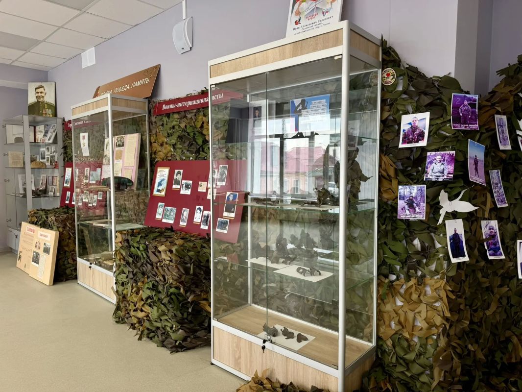 С Днём знаний и новосельем! После капремонта открылась Ленинская школа в Октябрьском районе С Днём знаний и новосельем! После капремонта открылась Ленинская школа в Октябрьском районе