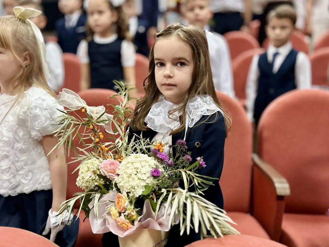В школе №60 для курских первоклассников прозвенел первый звонок