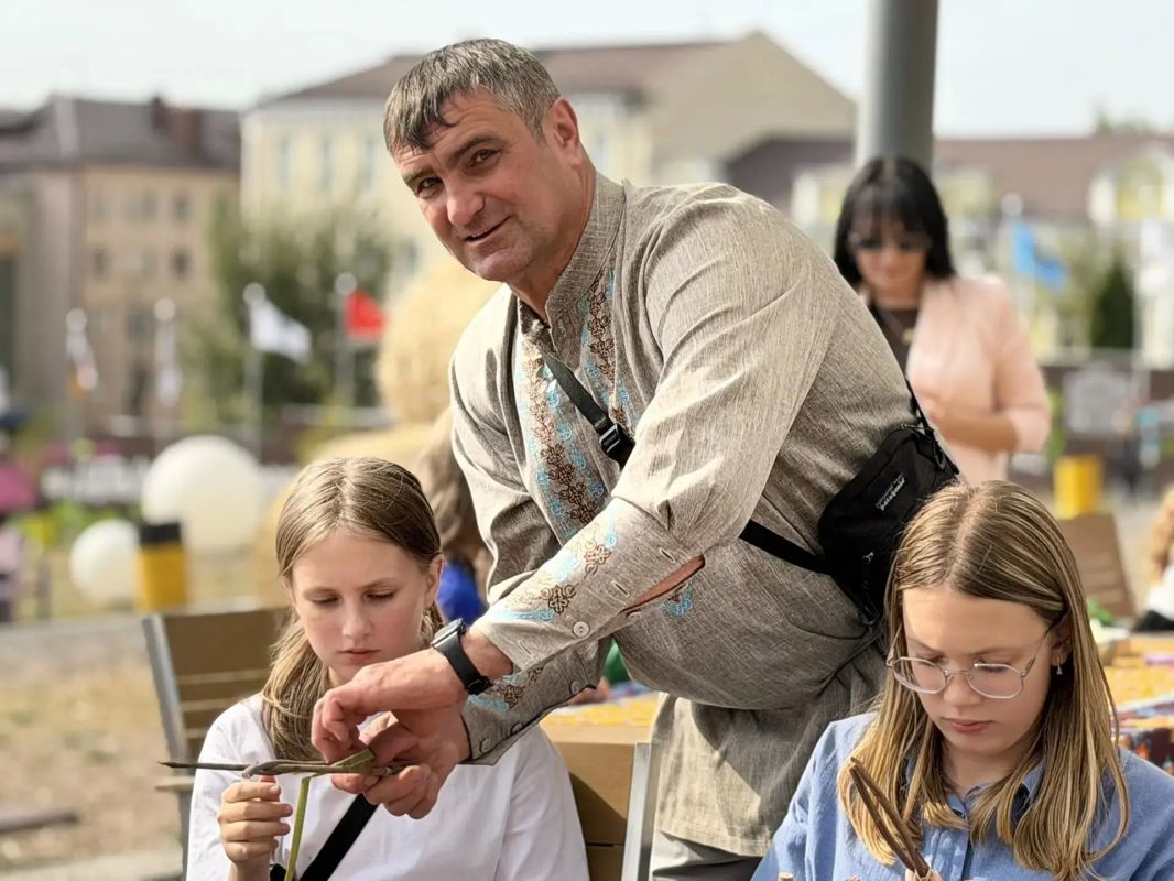 Юные куряне отмечают День знаний на Полугоре Юные куряне отмечают День знаний на Полугоре