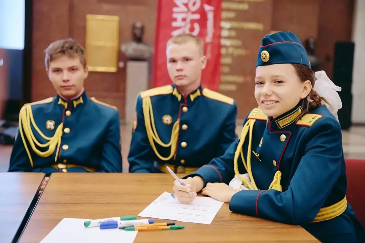 Юные куряне приняли участие во Всероссийском слёте «Пост № 1» Юные куряне приняли участие во Всероссийском слёте «Пост № 1»