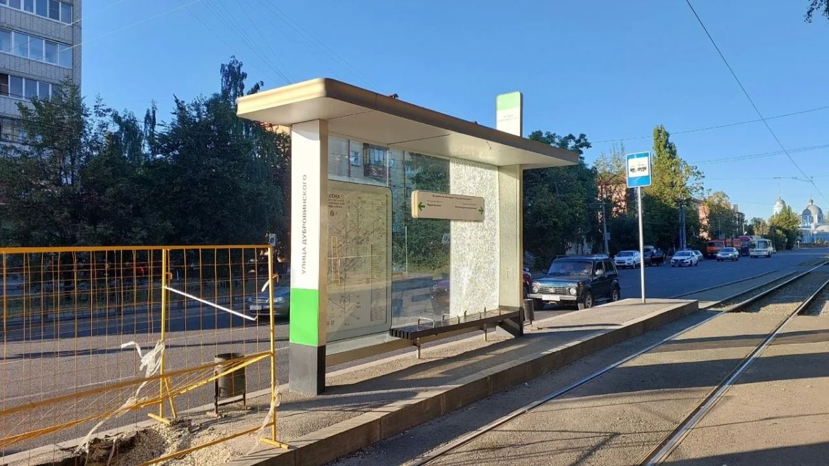 В Курске вандалы разбили с десяток остановочных павильонов В Курске вандалы разбили с десяток остановочных павильонов