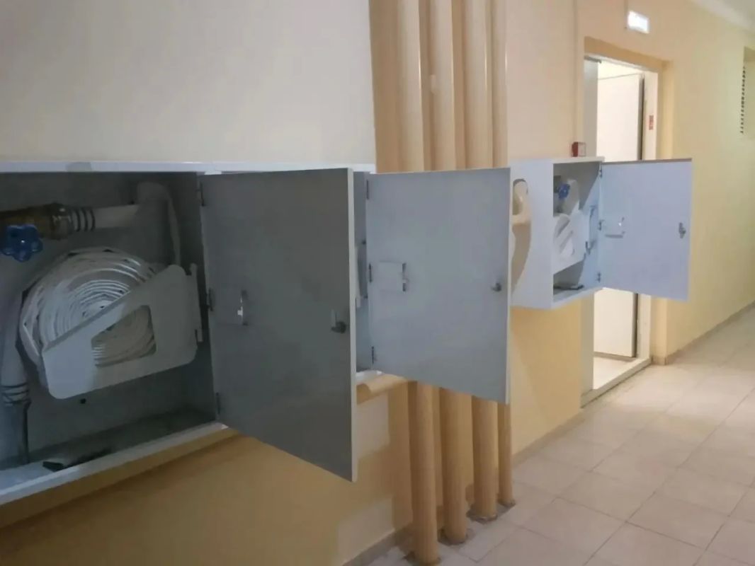 Сотрудники комитета ЖКХ Курска, управления по делам ГО и ЧС, а также управляющие компании по поручению губернатора Курской области Александра Хинштейна проверили соблюдение норм пожарной безопасности в высотных домах на... Сотрудники комитета ЖКХ Курска, управления по делам ГО и ЧС, а также управляющие компании по поручению губернатора Курской области Александра Хинштейна проверили соблюдение норм пожарной безопасности в высотных домах на...