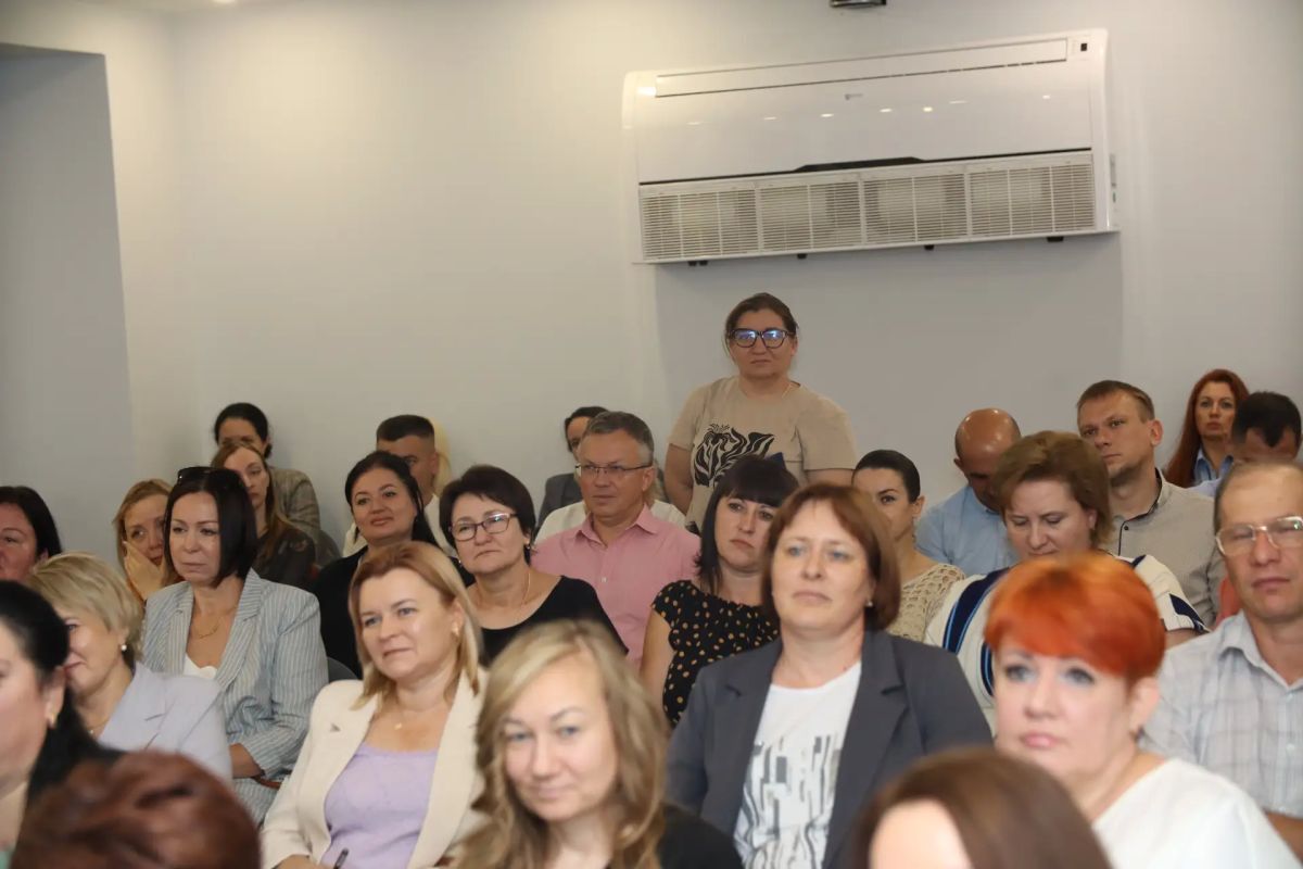 В рамках проекта «ИнформУИК» Председатель Избирательной комиссии Курской области Евгений Черкашин встретился с сотрудниками УФНС России по Курской области В рамках проекта «ИнформУИК» Председатель Избирательной комиссии Курской области Евгений Черкашин встретился с сотрудниками УФНС России по Курской области