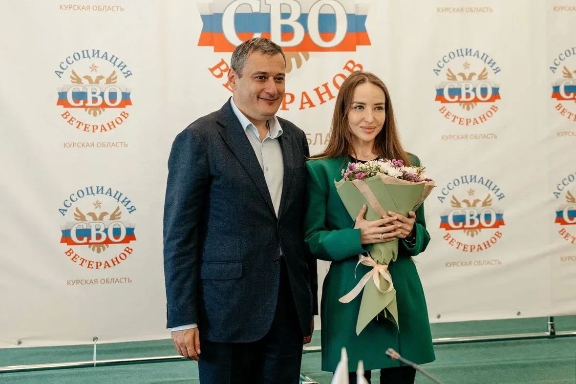 Глава региона Александр Хинштейн встретился с представителями Ассоциации ветеранов СВО Курской области Глава региона Александр Хинштейн встретился с представителями Ассоциации ветеранов СВО Курской области