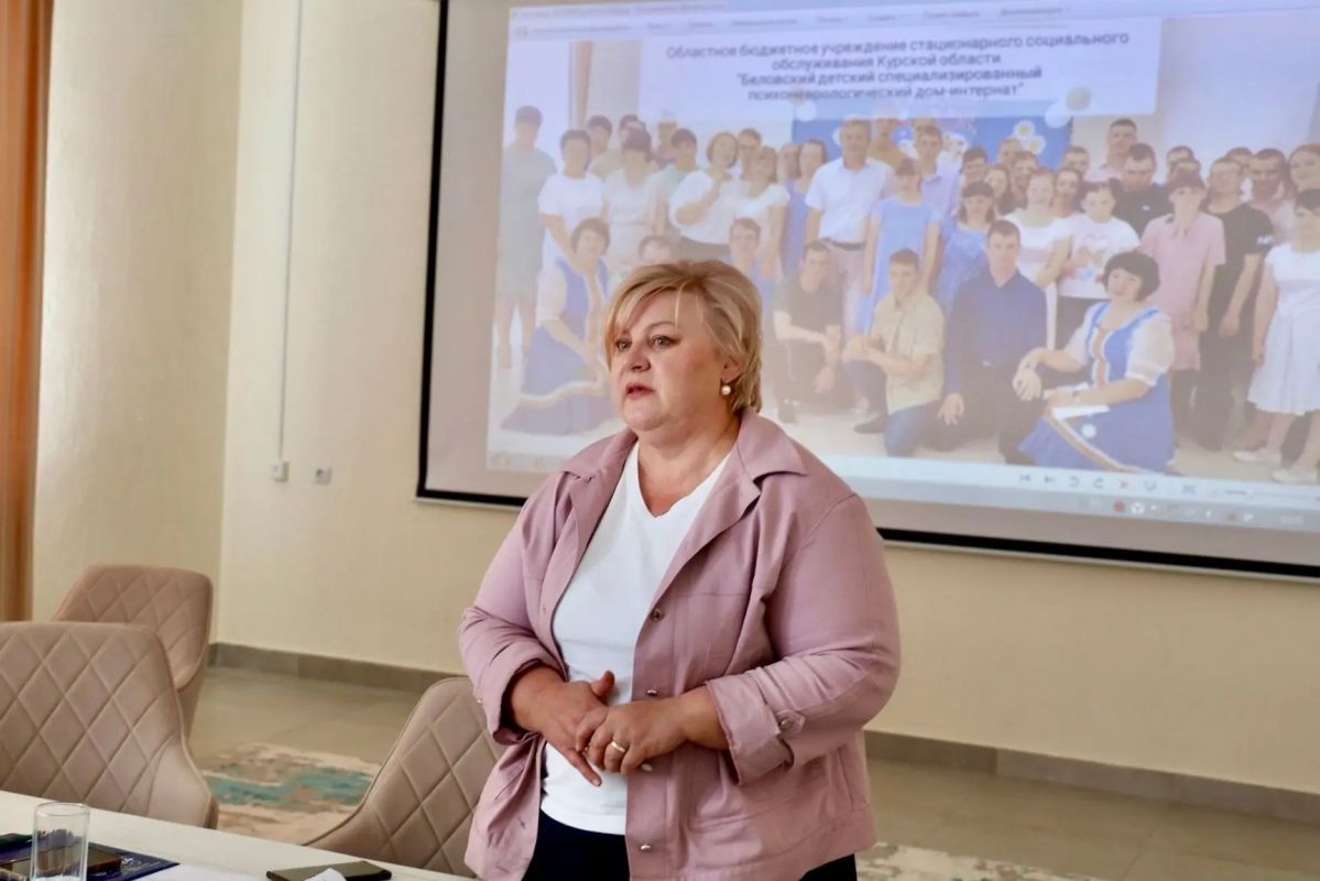 Министр социального обеспечения, материнства и детства Курской оьбласти Татьяна Сукновалова совместно с заместителями провела рабочее совещание с директорами учреждений, подведомственных Министерству социального обеспечения... Министр социального обеспечения, материнства и детства Курской оьбласти Татьяна Сукновалова совместно с заместителями провела рабочее совещание с директорами учреждений, подведомственных Министерству социального обеспечения...
