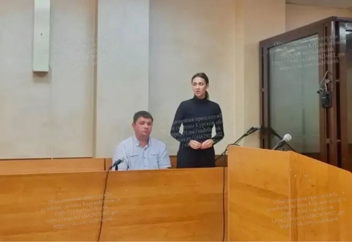 В Курске вновь заработал самый узнаваемый "засохший" фонтан региона В Курске вновь заработал самый узнаваемый "засохший" фонтан региона