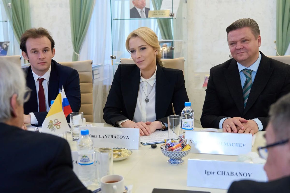 Яна Лантратова: Продолжаем диалог с Ватиканом о конкретной помощи людям Яна Лантратова: Продолжаем диалог с Ватиканом о конкретной помощи людям