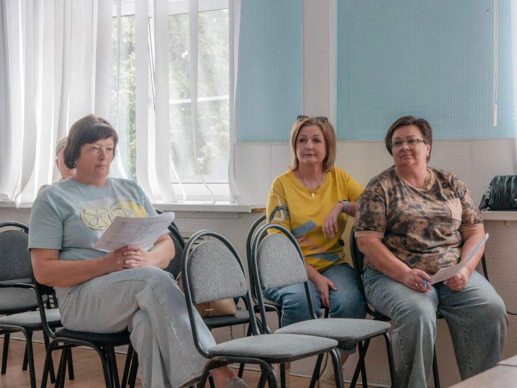 Алексей Клемешов: Сегодня состоялось очередное заседание городской комиссии по делам несовершеннолетних и защите их прав Алексей Клемешов: Сегодня состоялось очередное заседание городской комиссии по делам несовершеннолетних и защите их прав