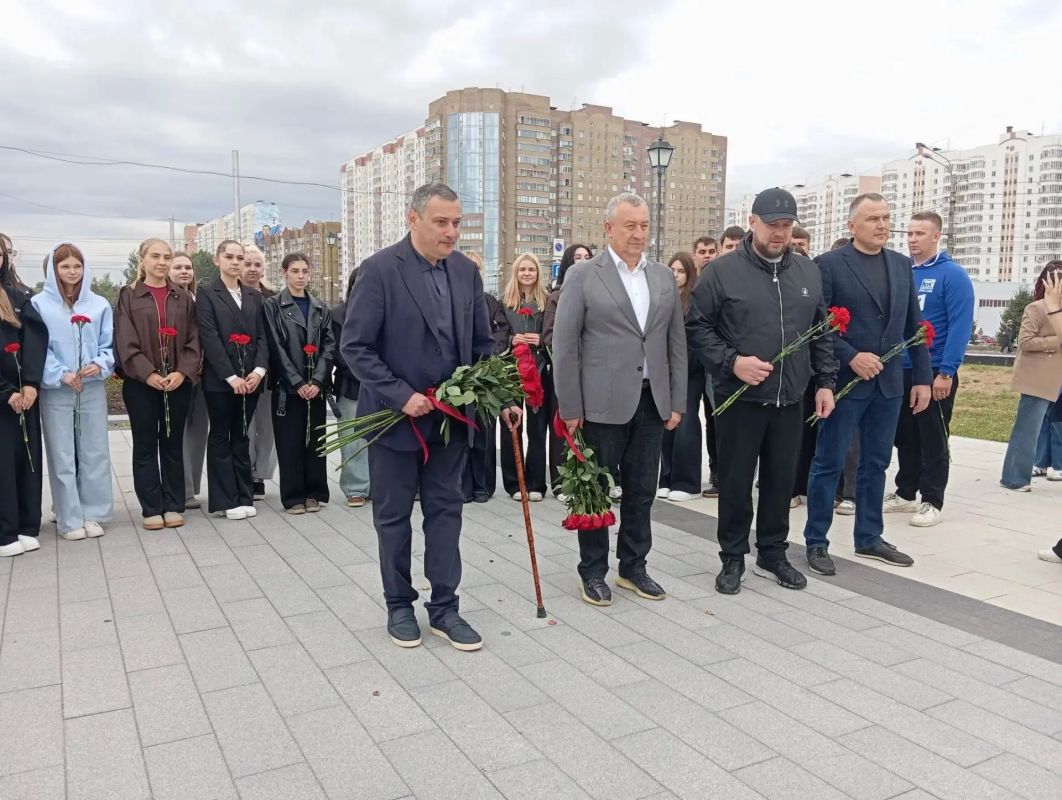 Курянам передали гуманитарный груз от жителей Самарской области Курянам передали гуманитарный груз от жителей Самарской области