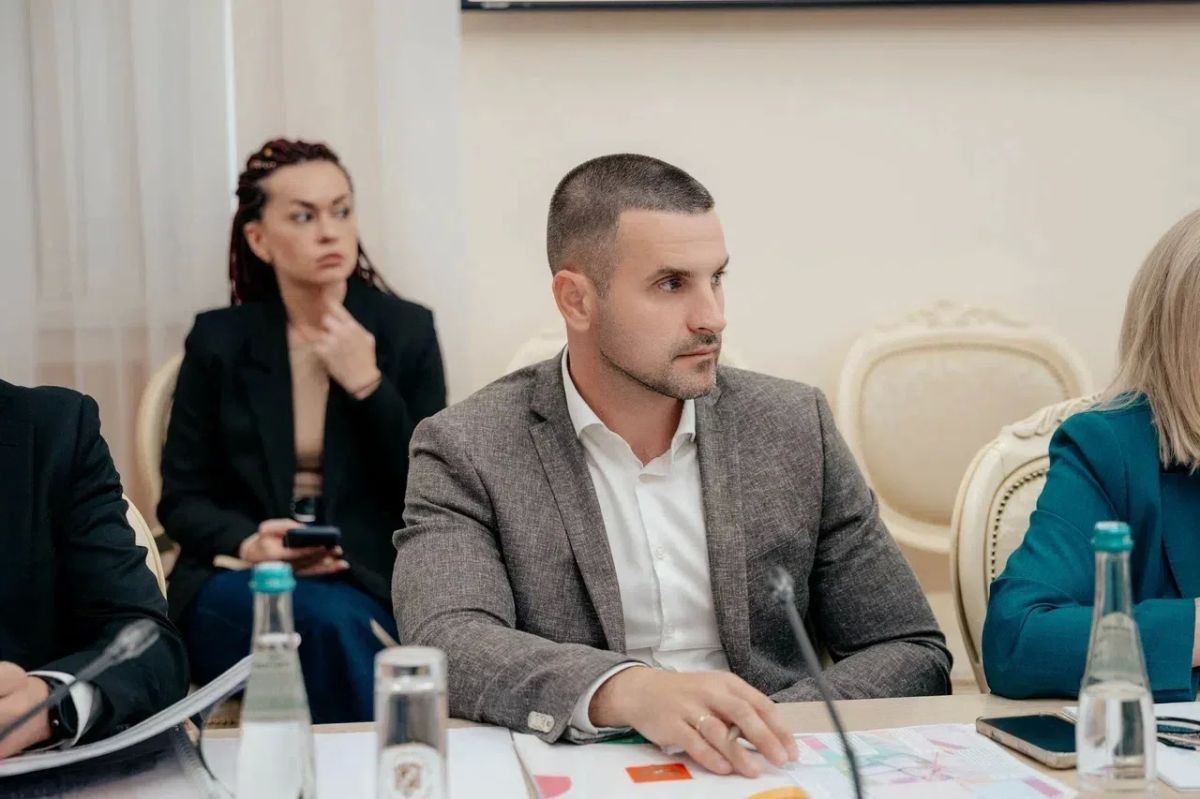 Прошло второе заседание Градостроительного совета под руководством губернатора Курской области Александра Хинштейна Прошло второе заседание Градостроительного совета под руководством губернатора Курской области Александра Хинштейна