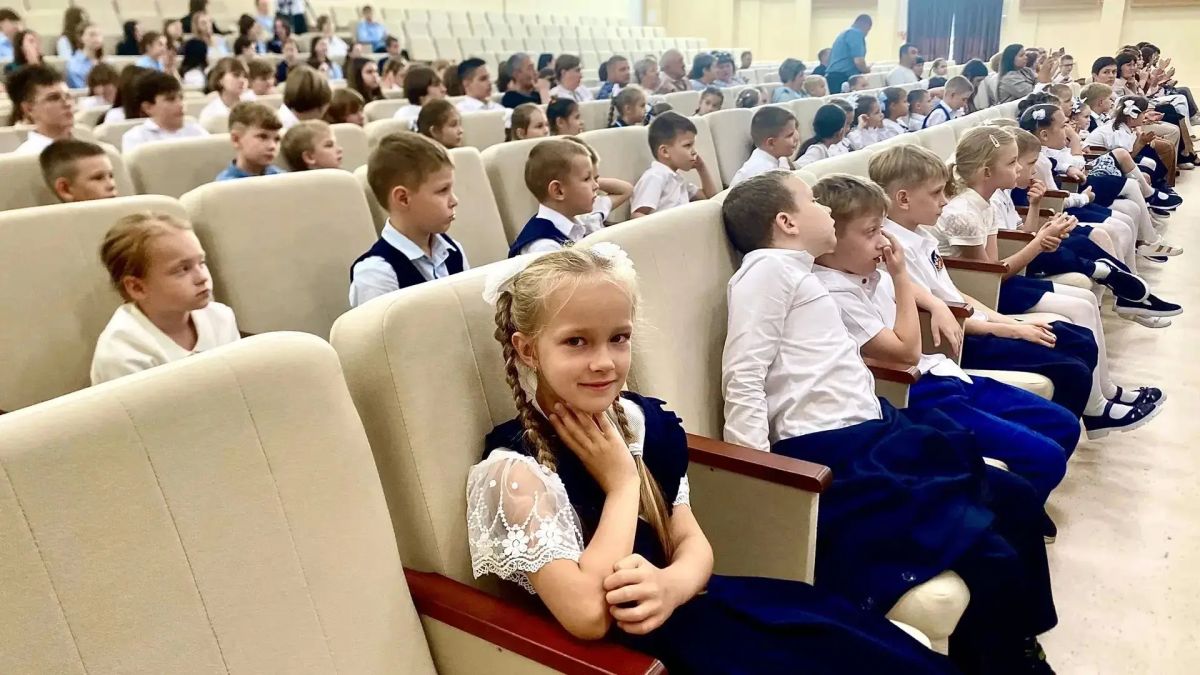 В школе № 23 юных курян посвятили в кадеты В школе № 23 юных курян посвятили в кадеты