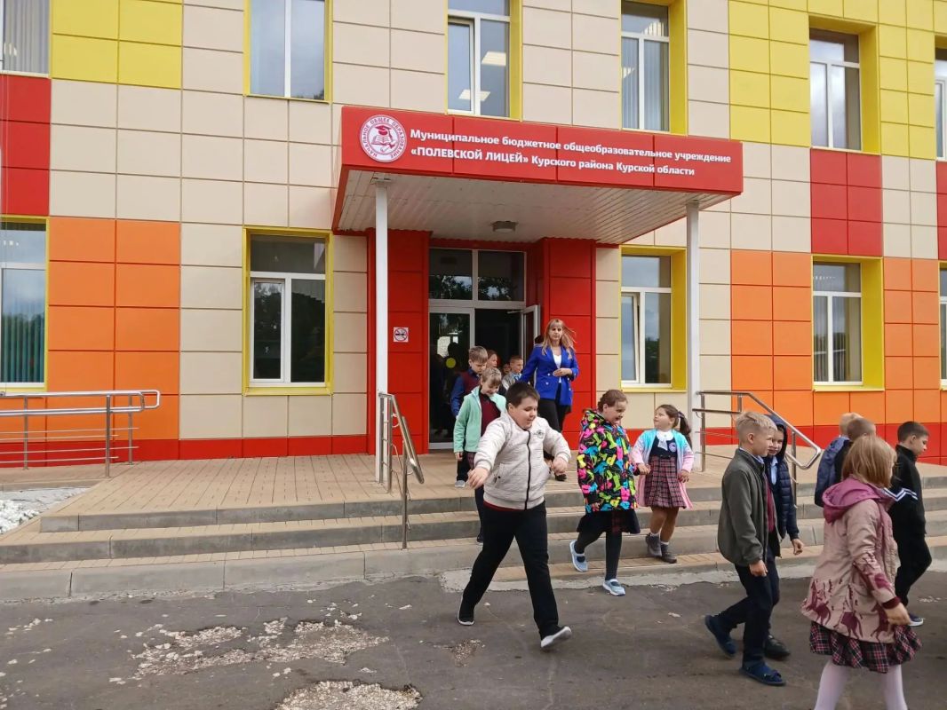 Учебная эвакуация и занятие по пожарной безопасности в учебных заведениях Курского района Учебная эвакуация и занятие по пожарной безопасности в учебных заведениях Курского района