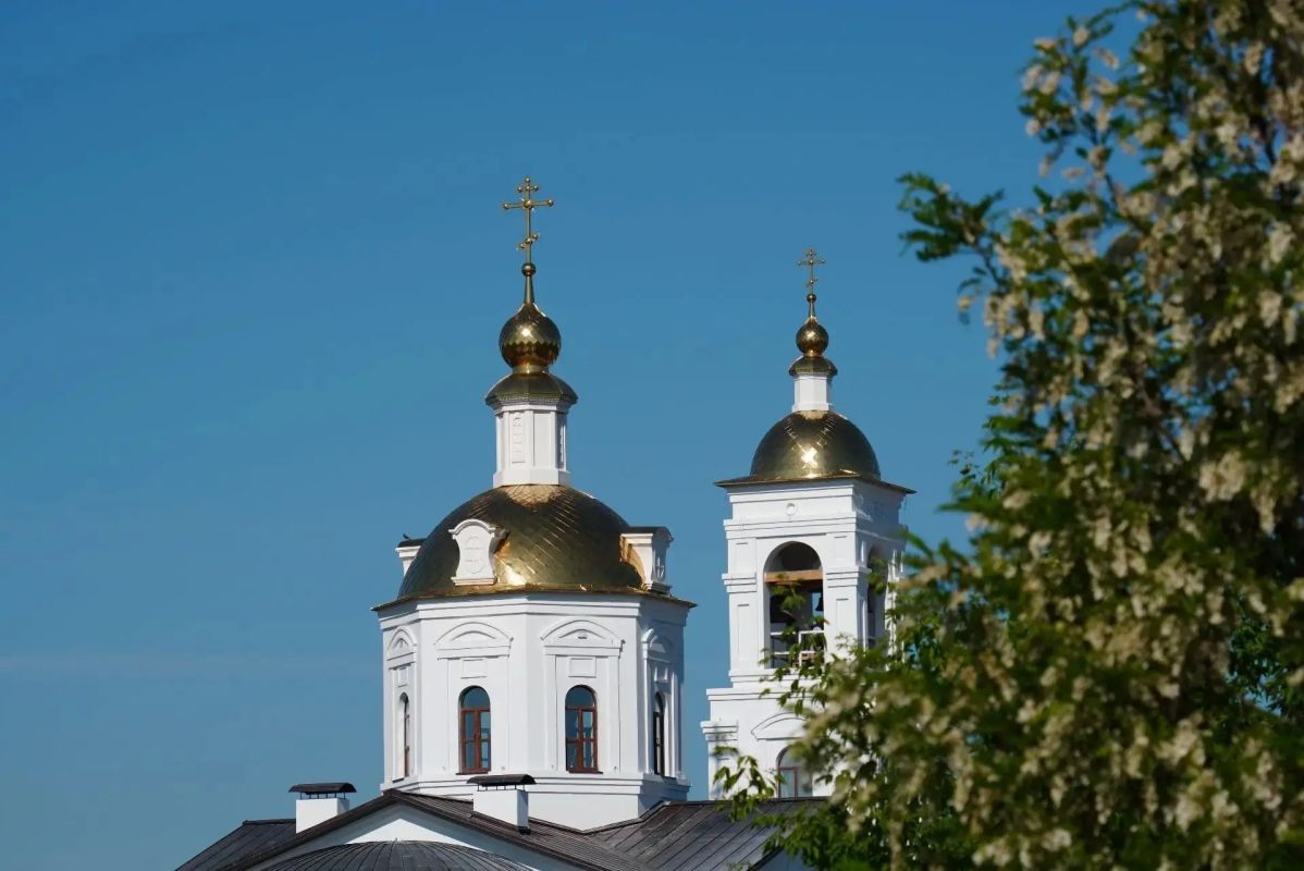 Духовно-просветительский центр Свято-Троицкого храма г. Курчатова Духовно-просветительский центр Свято-Троицкого храма г. Курчатова