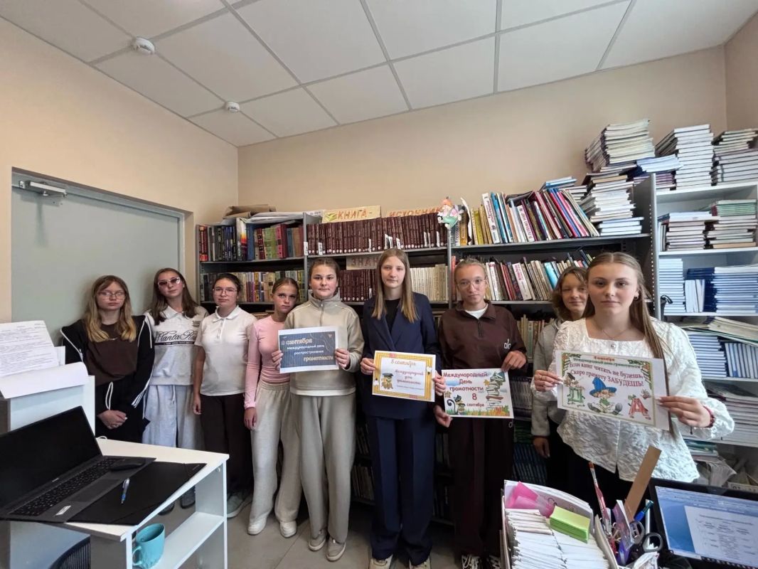 Фатежской школе N 1 была организована и проведена акция, посвященная Международному дню распространения грамотности Фатежской школе N 1 была организована и проведена акция, посвященная Международному дню распространения грамотности