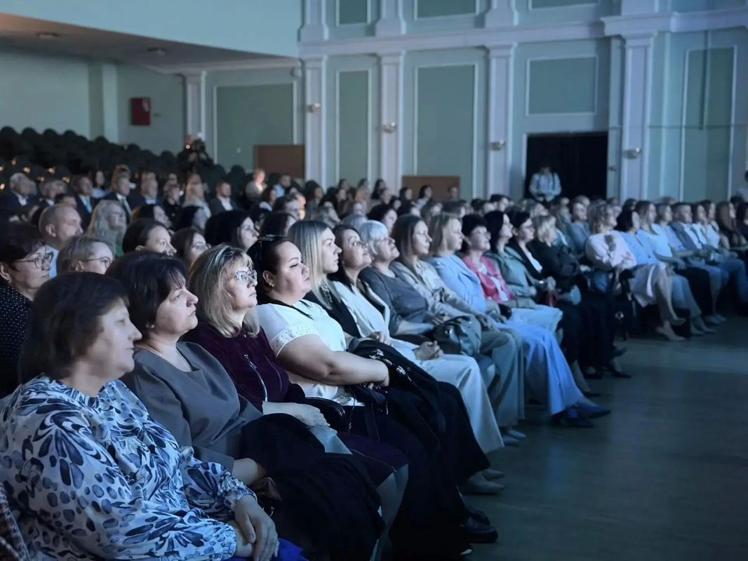 Курские финансисты отметили профессиональный праздник Курские финансисты отметили профессиональный праздник