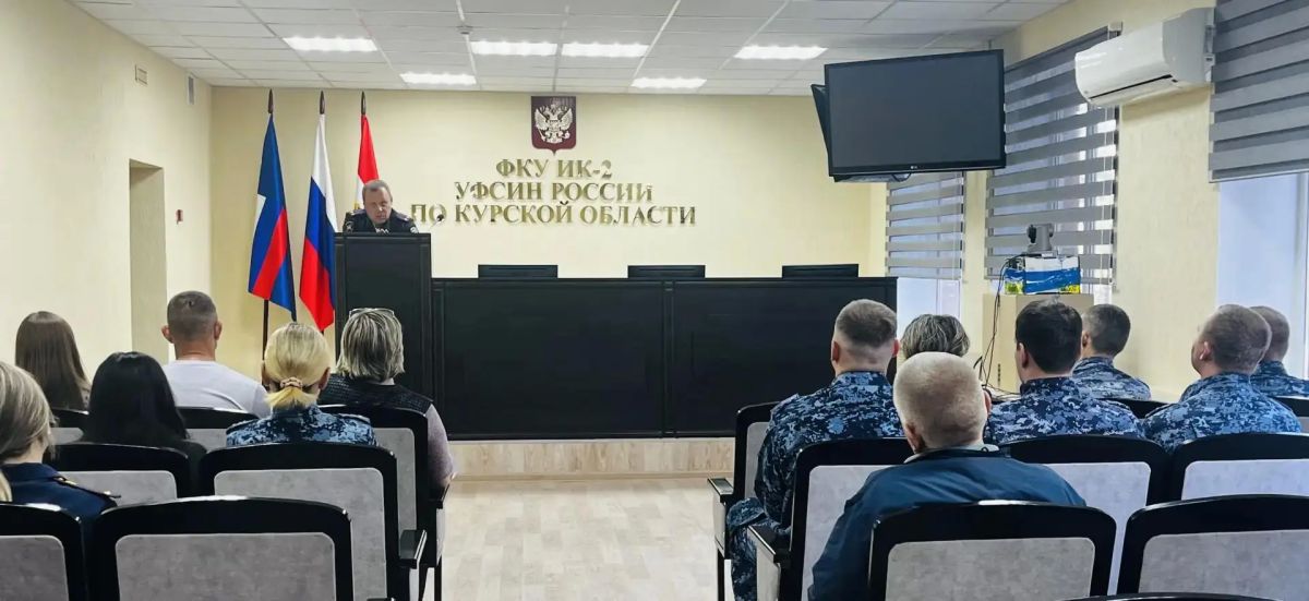 За безопасность на дорогах: сотрудники ИК-2 УФСИН встретились с руководителем Госавтоинспекции