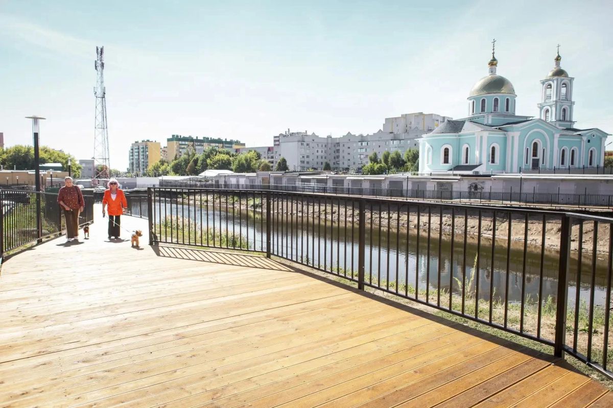 В Курске подходят к концу работы по благоустройству сквера на улице Студенческой В Курске подходят к концу работы по благоустройству сквера на улице Студенческой