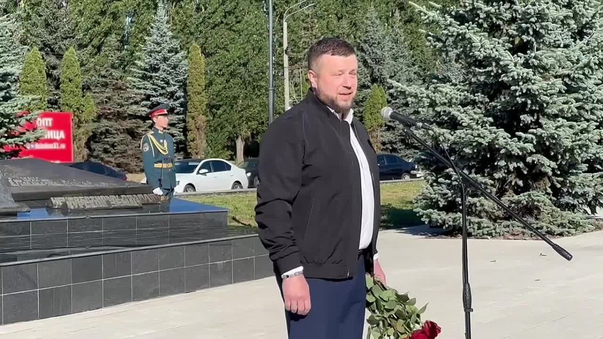 Десант Героев. Сегодня в столице соловьиного края на мемориальном комплексе «Курская Дуга» прошла патриотическая акция «Десант Героев»