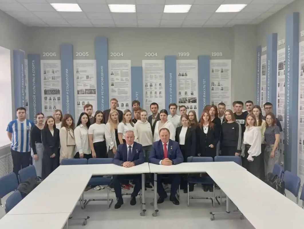 Герои России Сергей Липовой и Александр Головашкин встретились с курскими студентами